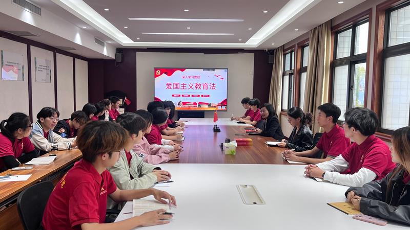 信息工程学院党总支书记廖兰芳为学员培训(1).jpg